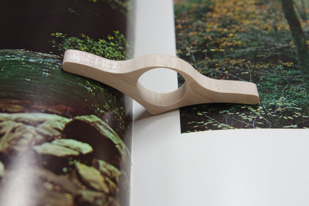 Handcrafted Maple Wood Page Holder – One-Handed Ergonomic Book Page Holder | Natural Wood Finish with Mineral Oil & Beeswax | Reading Accessory for Book Lovers