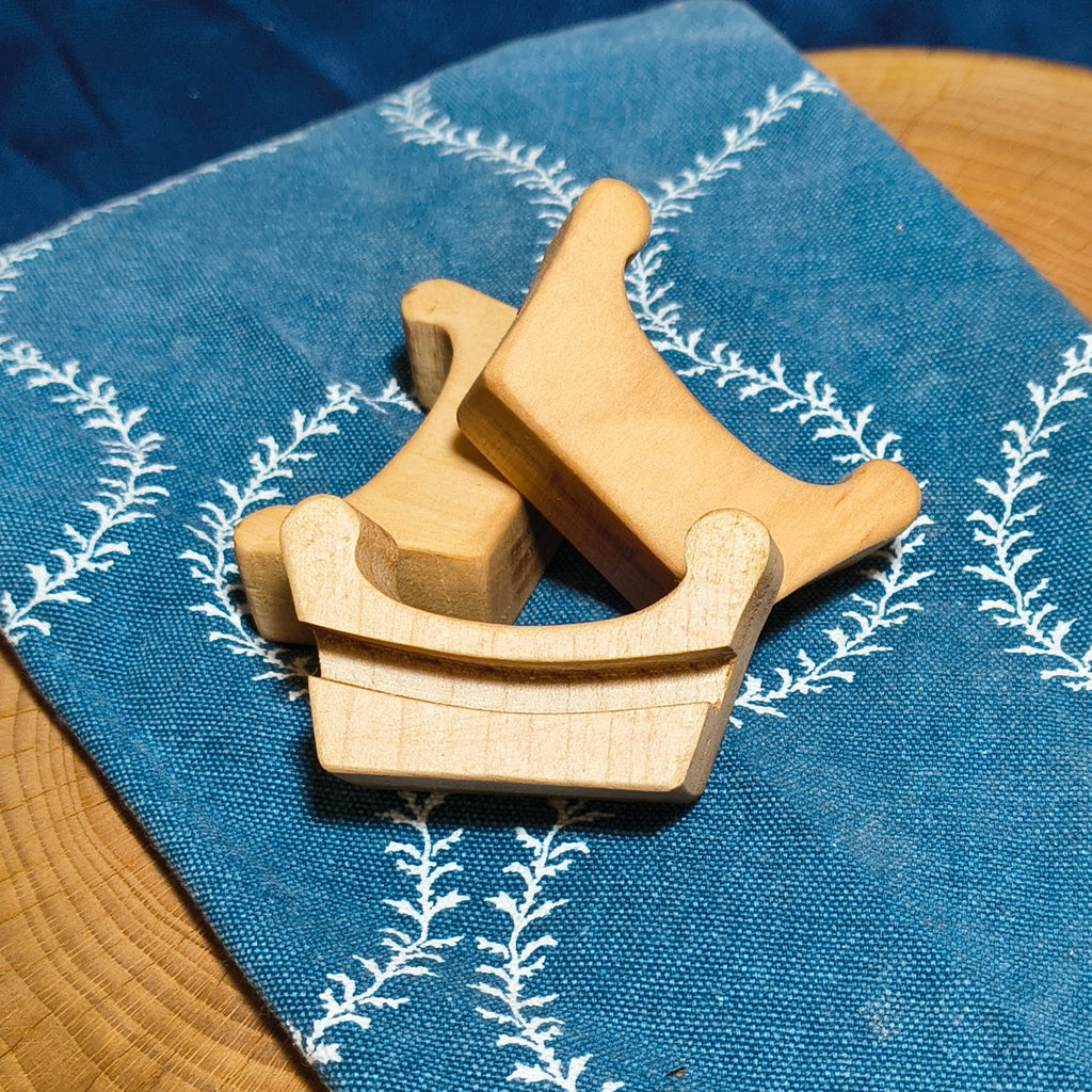 Maple Wood Lid Lifter – Multi-Purpose Pot Lid Holder & Steam Release Tool | Utensil Rest | Natural Finish | Kitchen Tool